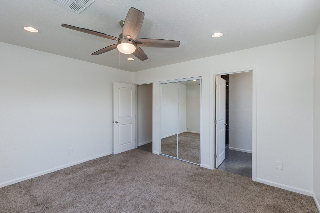 821 E Cavalier Dr.