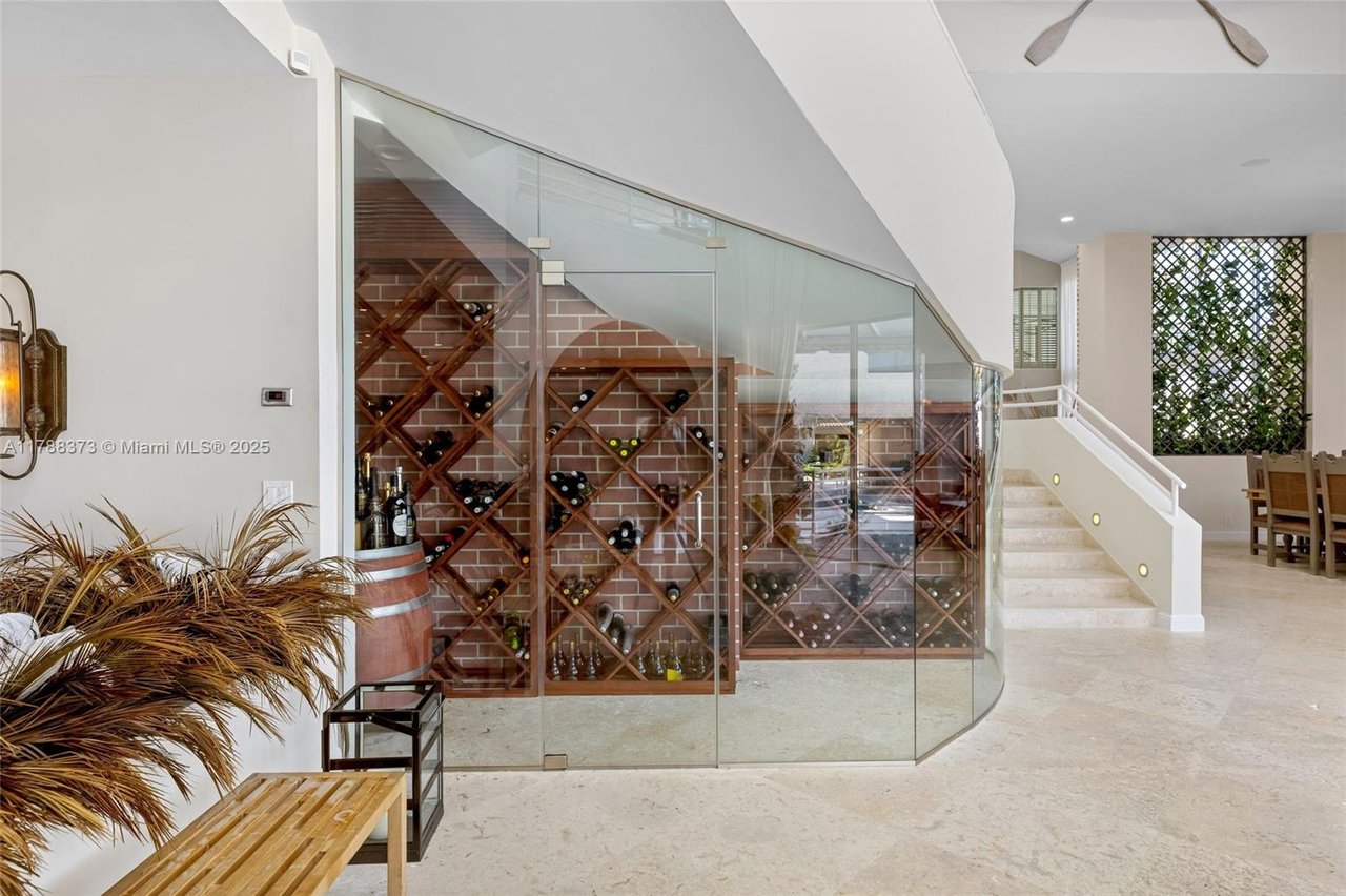 600 Isle Of Palms Dr