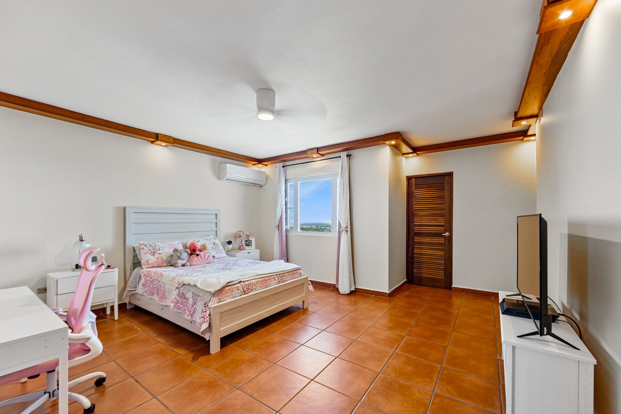 PR-132 #5 URB. MANSIONES DEL SUR