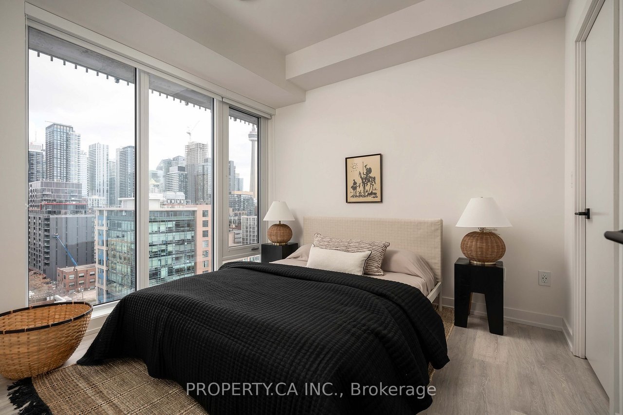 LUXURY LIVING AT RUSH CONDOS 