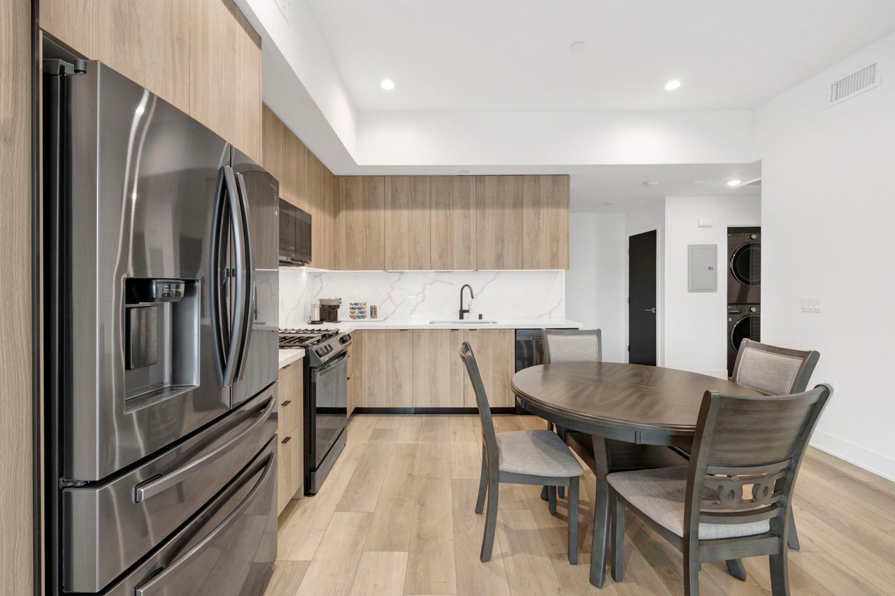 178 S Euclid Ave #301