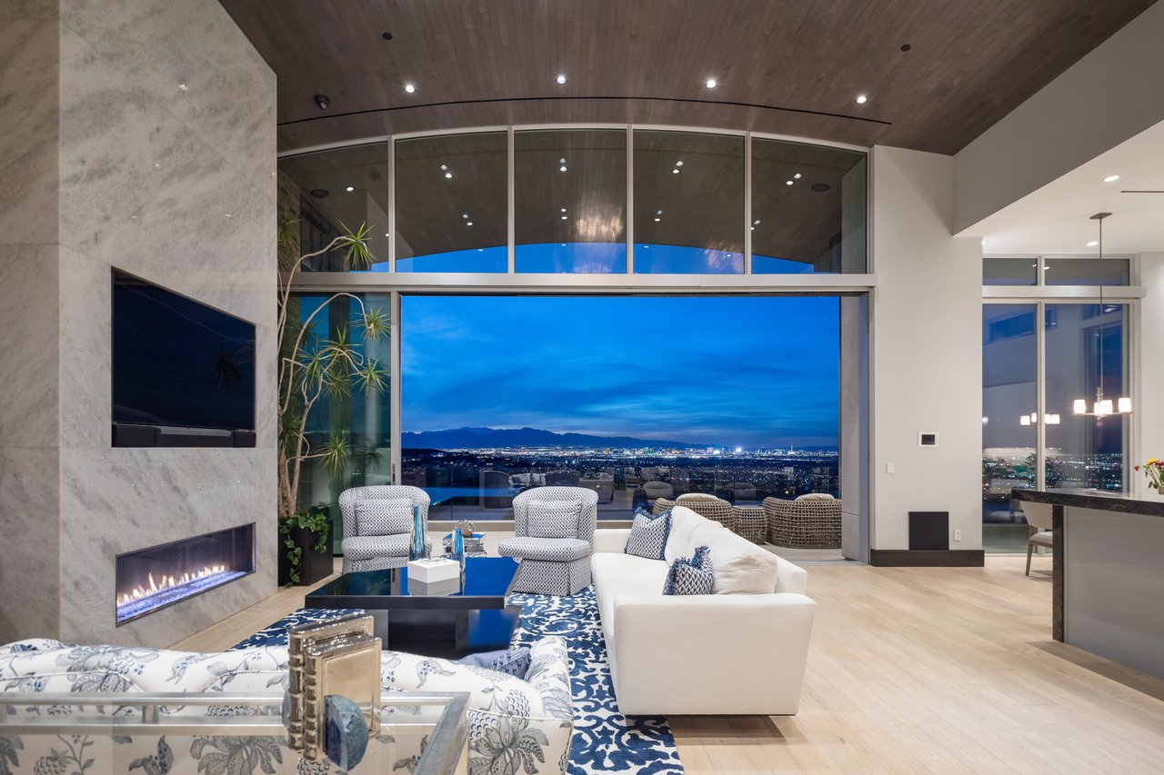 677 Tranquil Rim Court