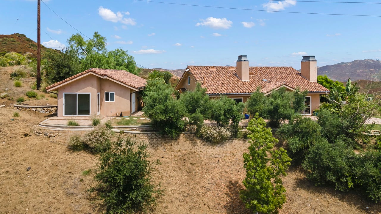 33467 Mulholland Highway