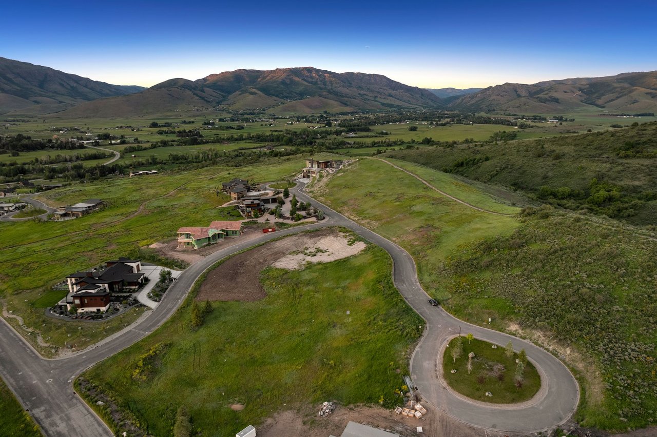 The Overlook at Dogwood Drive