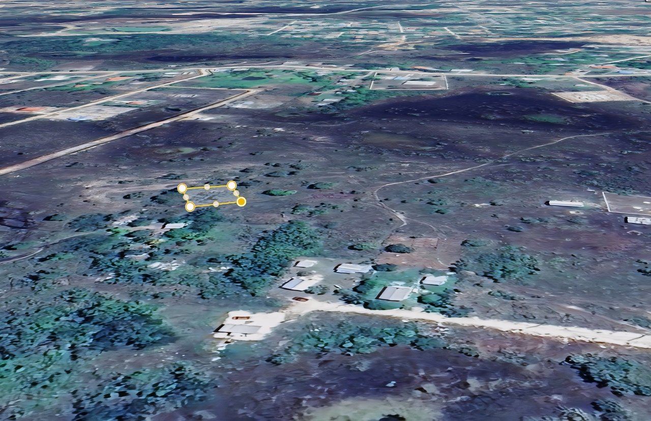 Vacant Residential Lot | Lords Bank, Belize District | Old Well Area Lot Size: 80' x 100' (8,000 sq ft) | 20 Ft Above Sea Level | Clear Title Asking Price: USD $14,000 | BZD $28,000