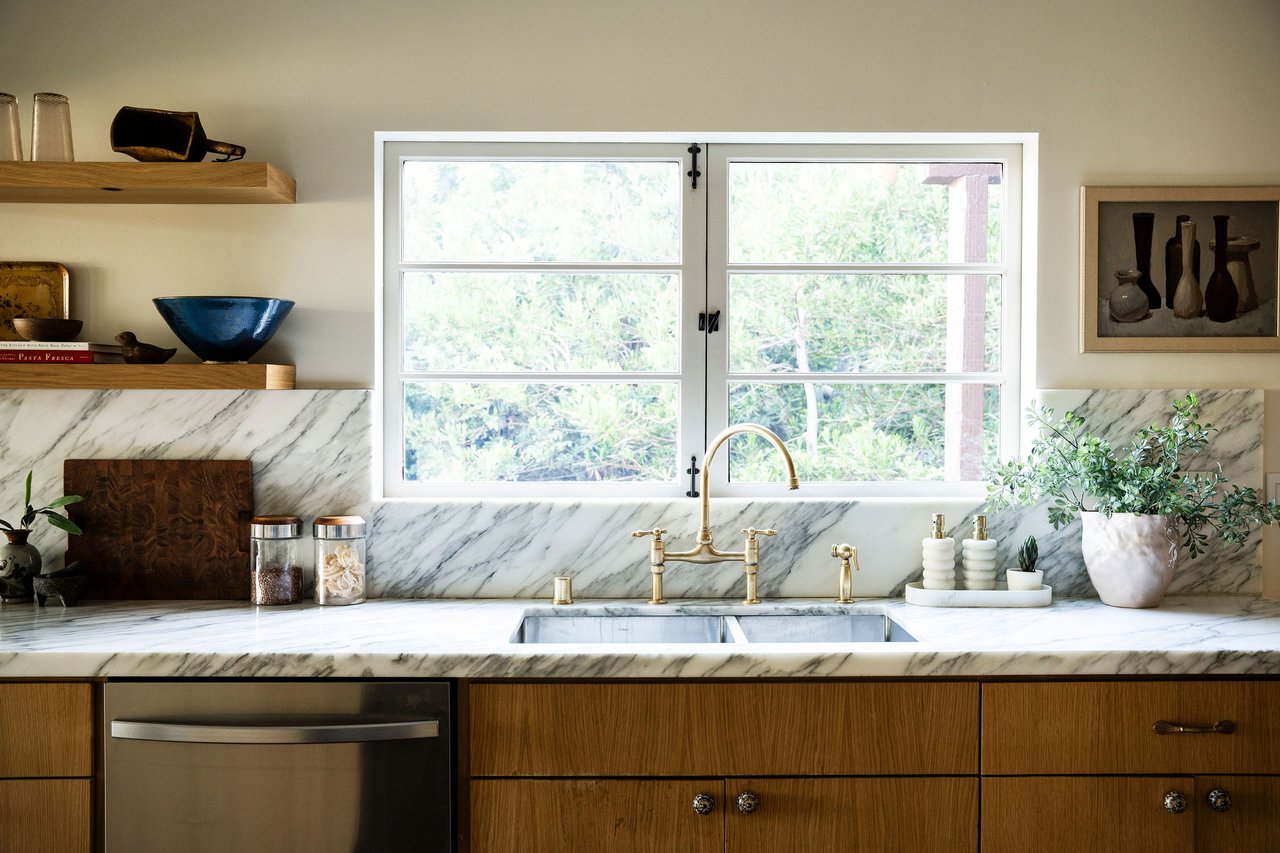 Vacant Trophy Silverlake Triplex With Reservoir Views