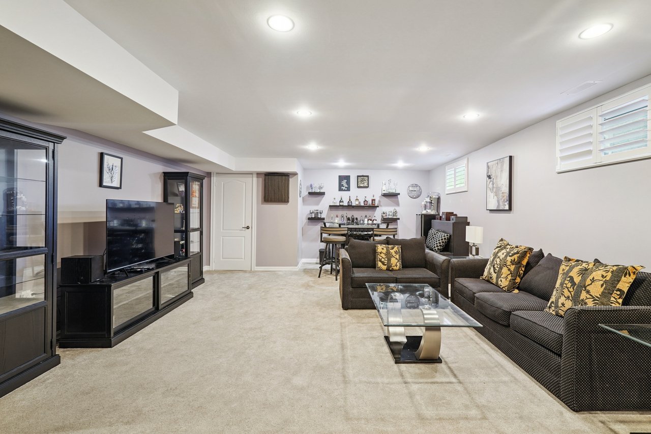 A Lifestyle Retreat in Prestigious Tyandaga Woods