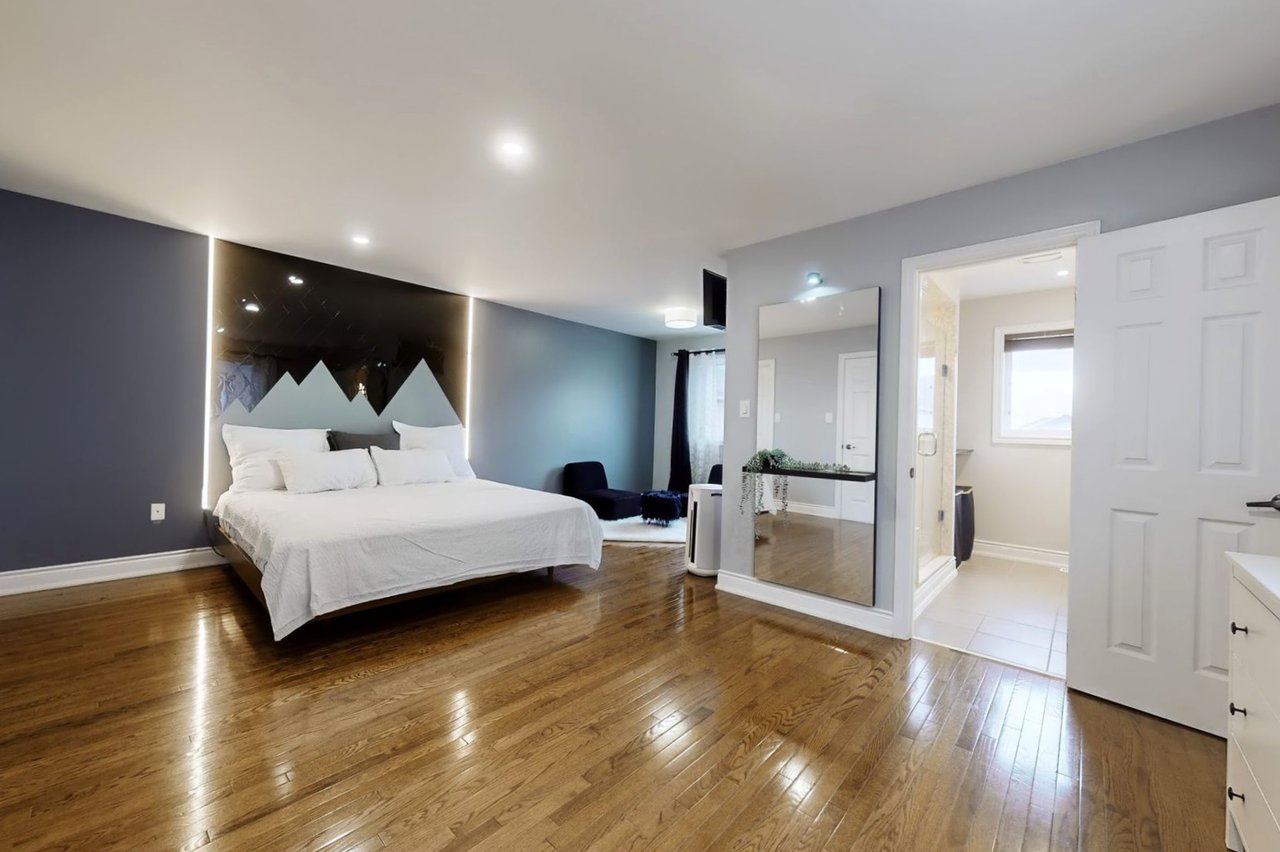 727 Vellore Park Avenue