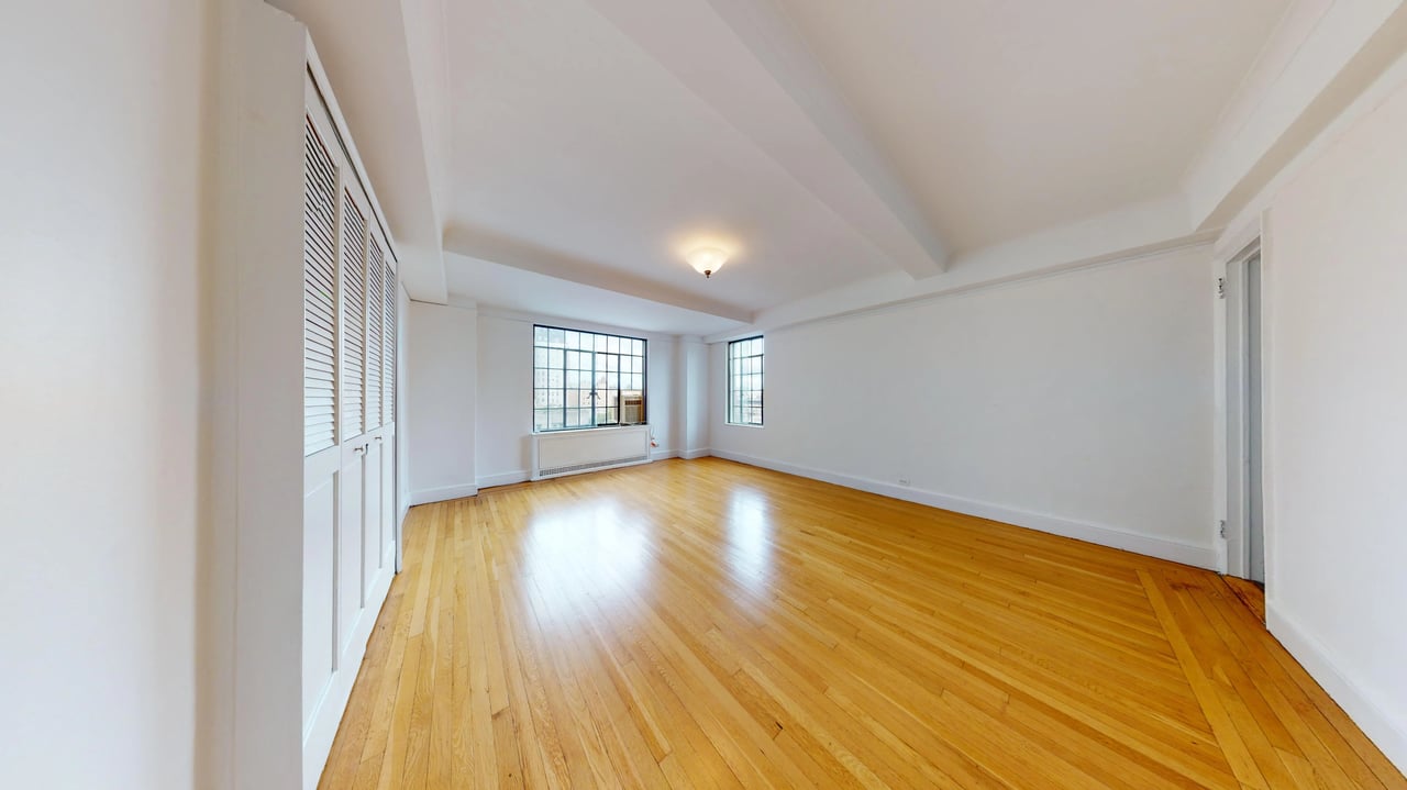 1 Christopher St, #8J