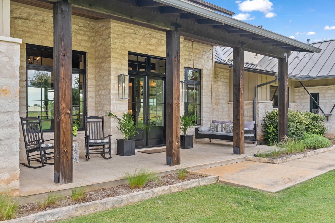 1457 Avenida High View