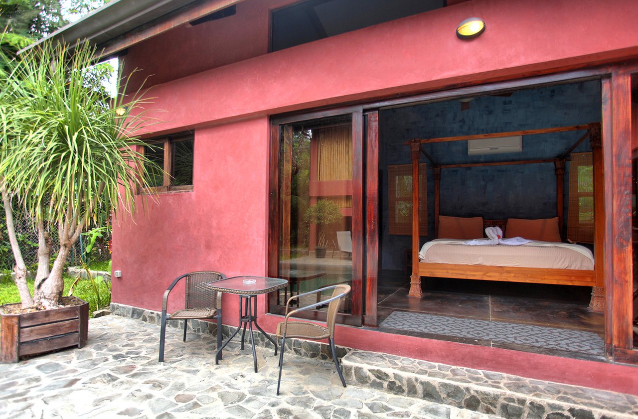 Pool Home Near Surf Break, Santa Teresa, Puntarenas