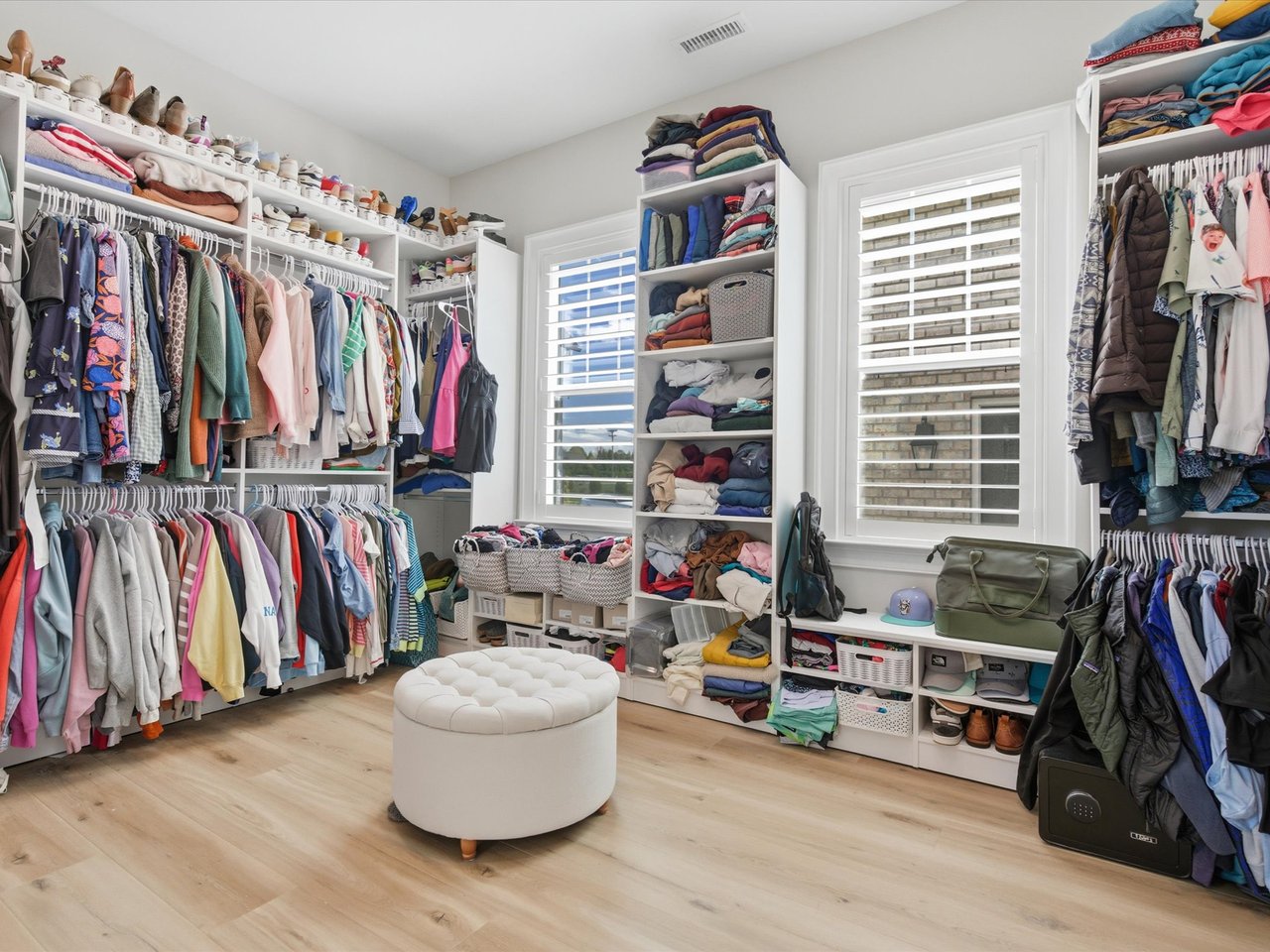 1008 Broadmoor