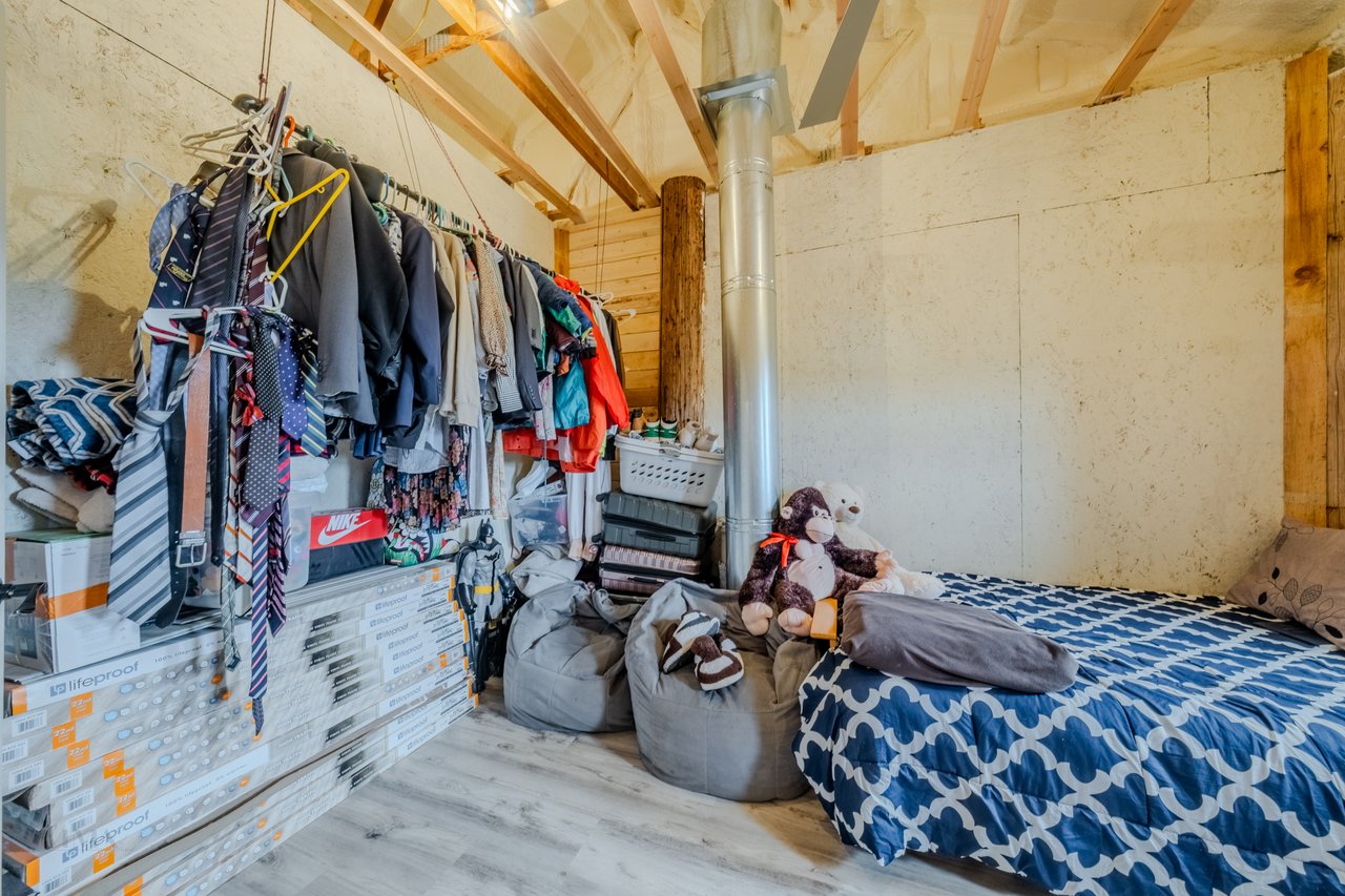 7395 N Johnson Canyon