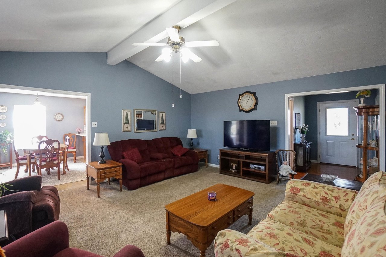 1526 Cavalier Dr