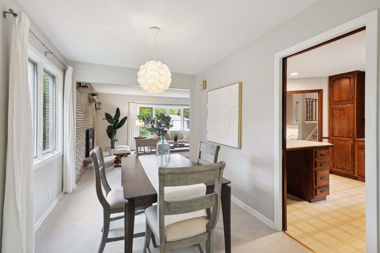 2460 Zealand Ave N, Golden Valley