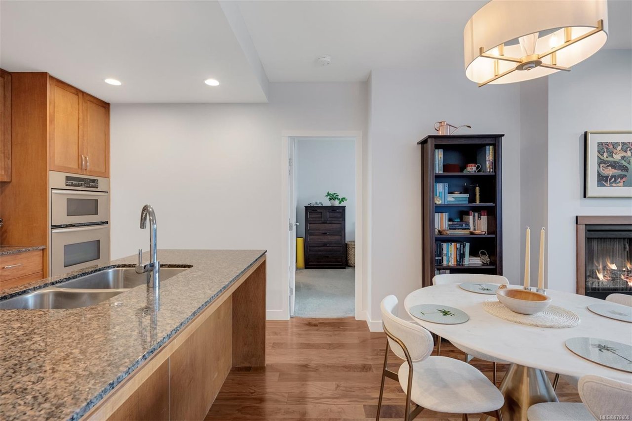 201-788 Humboldt St