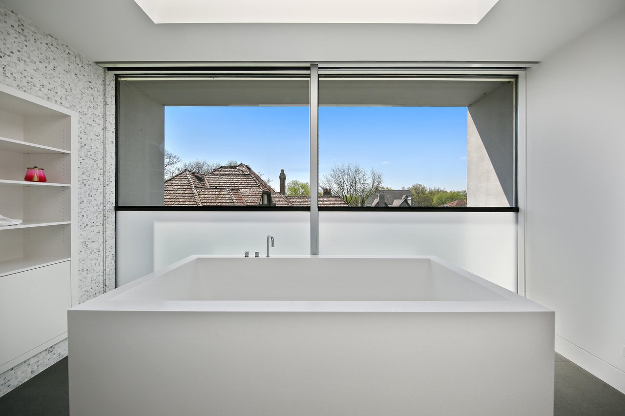 For Those Seeking An Extraordinary Lifestyle