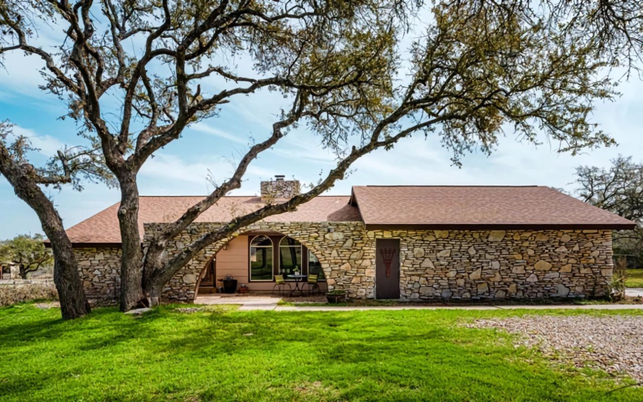 Escape to Your Own Private Oasis: A Stunning Retreat-Style Home with Picturesque Views, Sparkling Pool