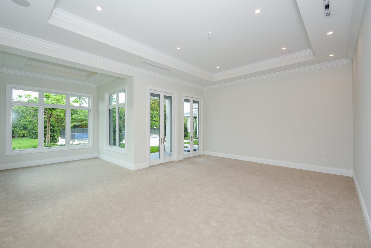 8422 Lookout Cir
