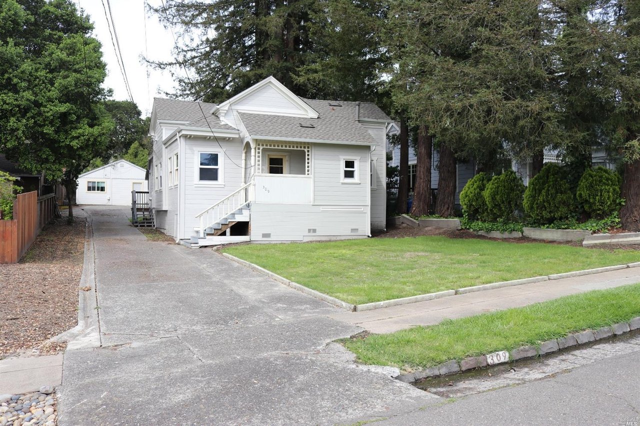 309 Walnut St