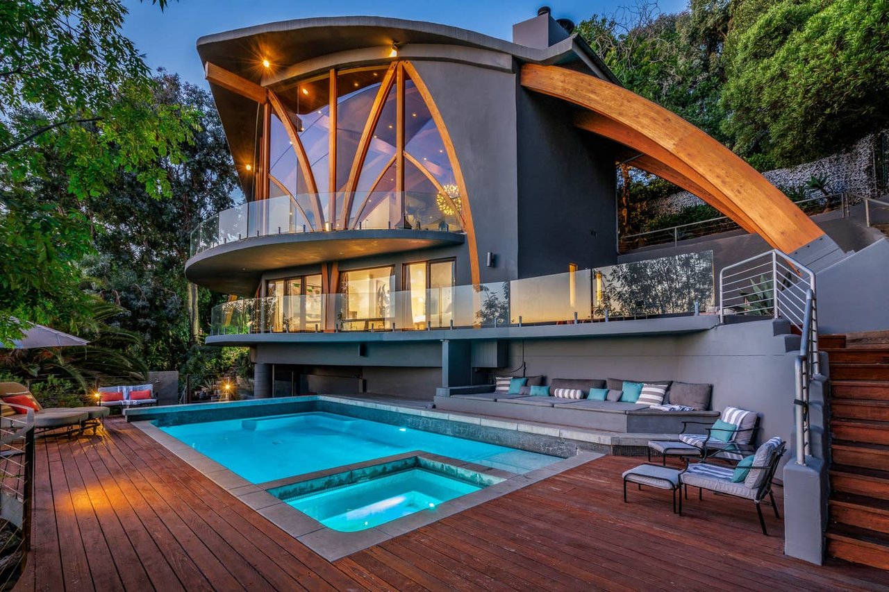 Valley Chateau