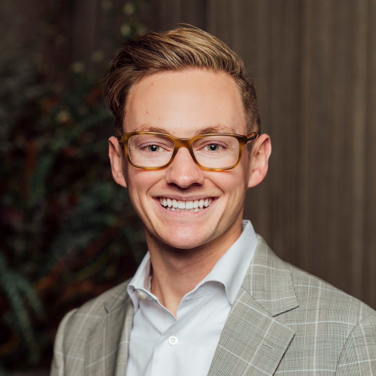 Dustin J. Toale photo