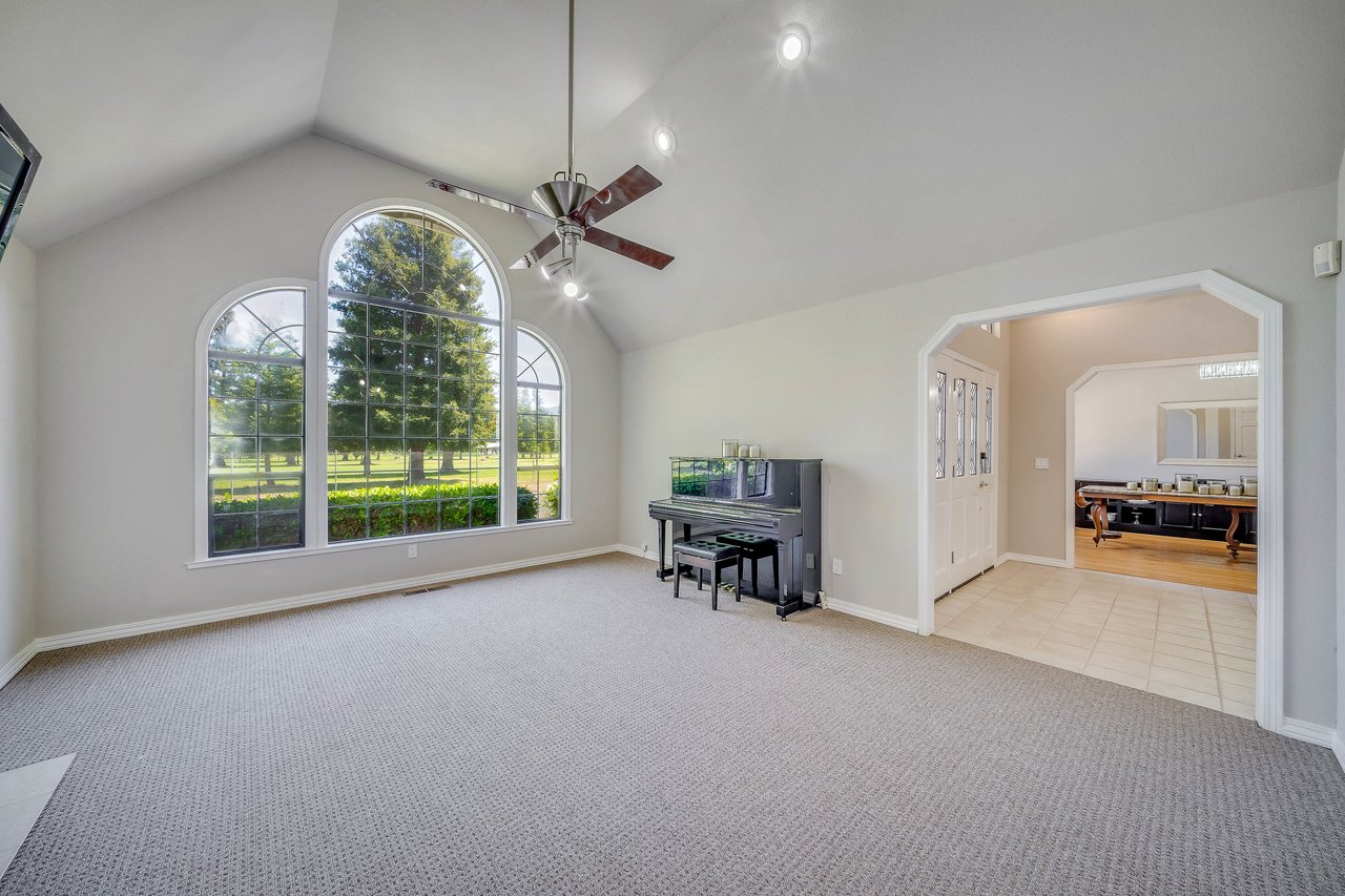 Sophisticated Calistoga Home - SOLD