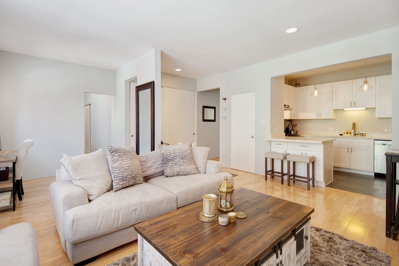 VANDEWATER STREET CONDOMINIUMS