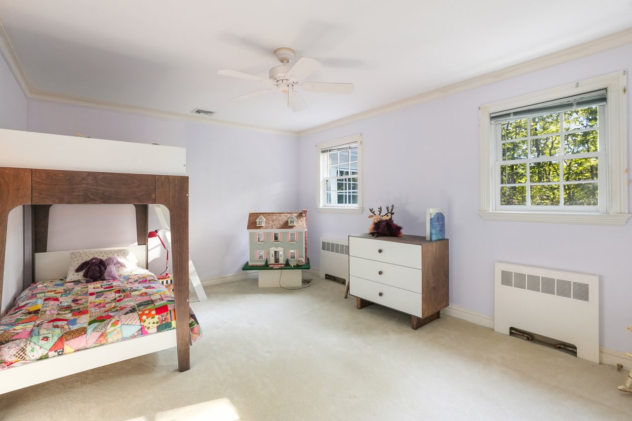 24 Twin Fawn Lane