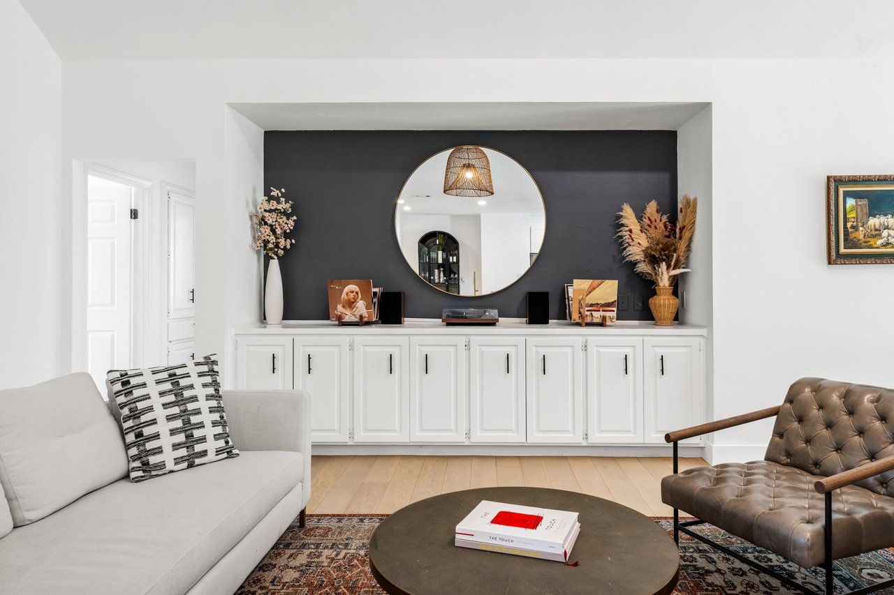 7302 Anaqua Dr