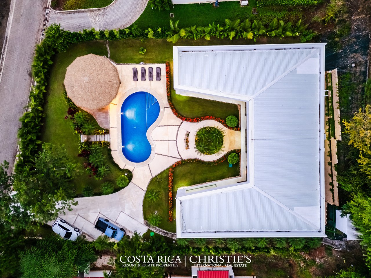 Coco Bay 70 - 4-Unit Apartment Complex with Pool & Amenities