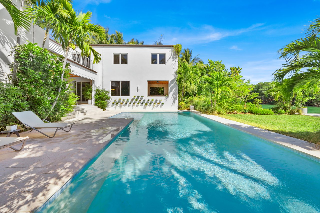 180 Cape Florida Drive