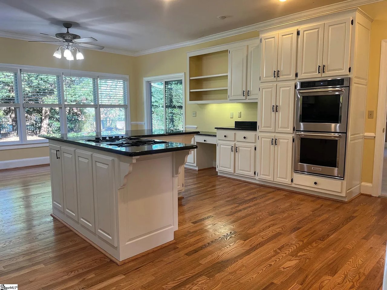 6 Sussex Pl