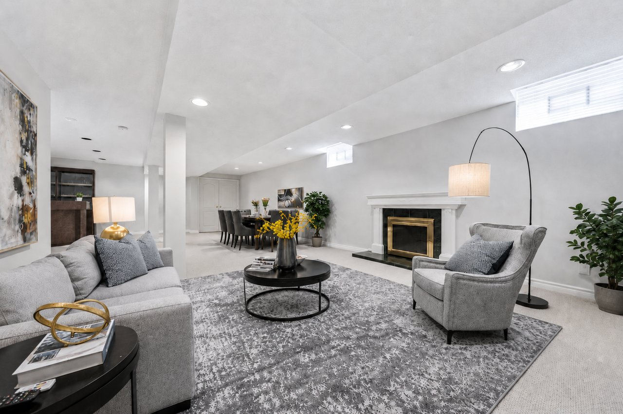 19 Springbrook Dr