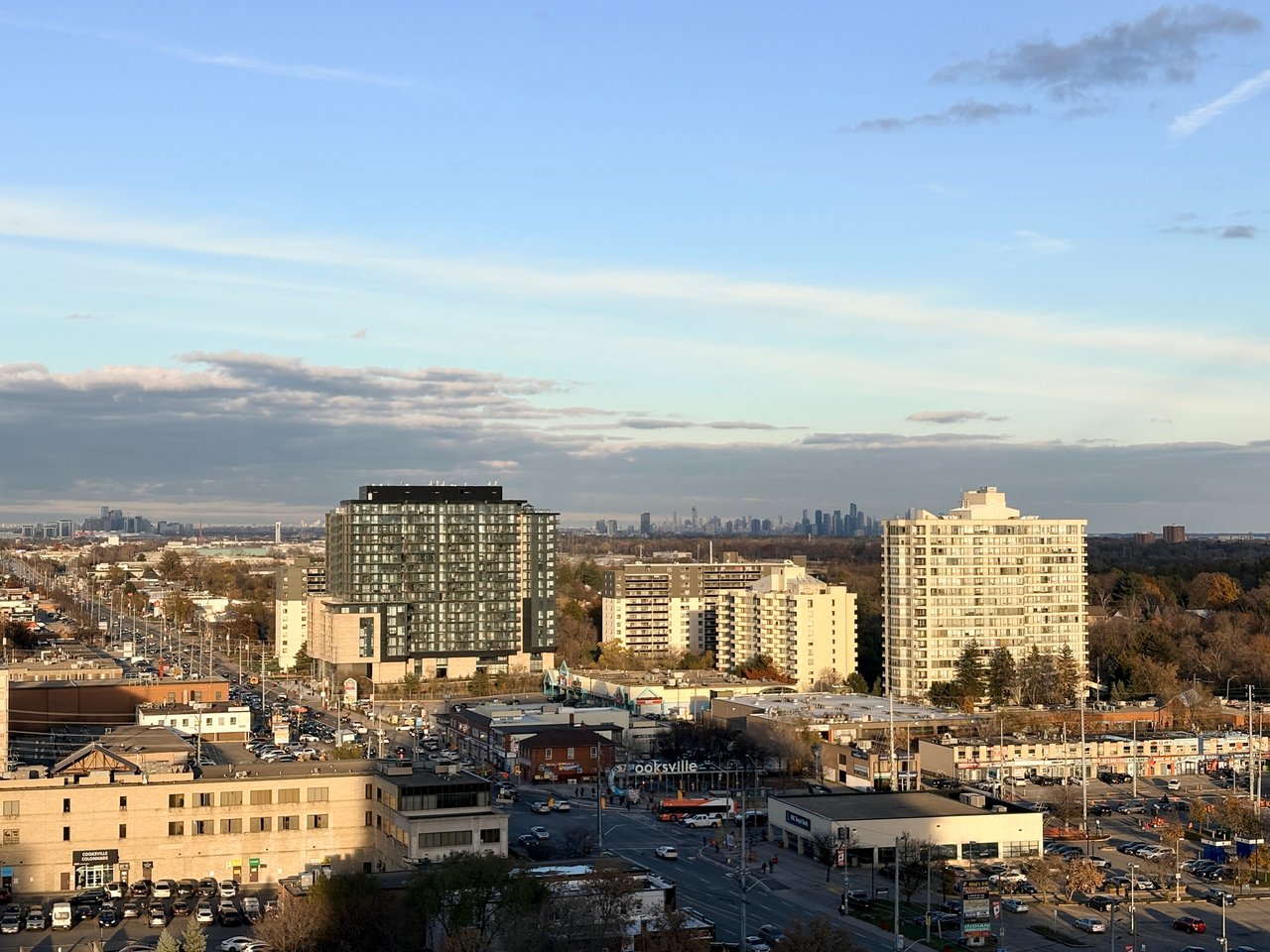 470 Front Street W 1412