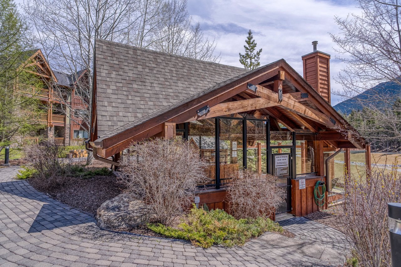 106 Stewart Creek Landing Unit: 111