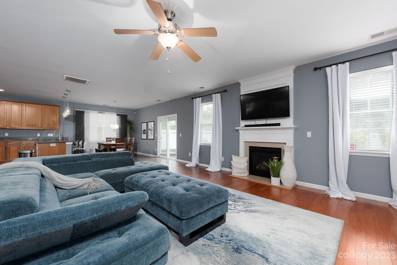 2241 Sonoma Valley Dr