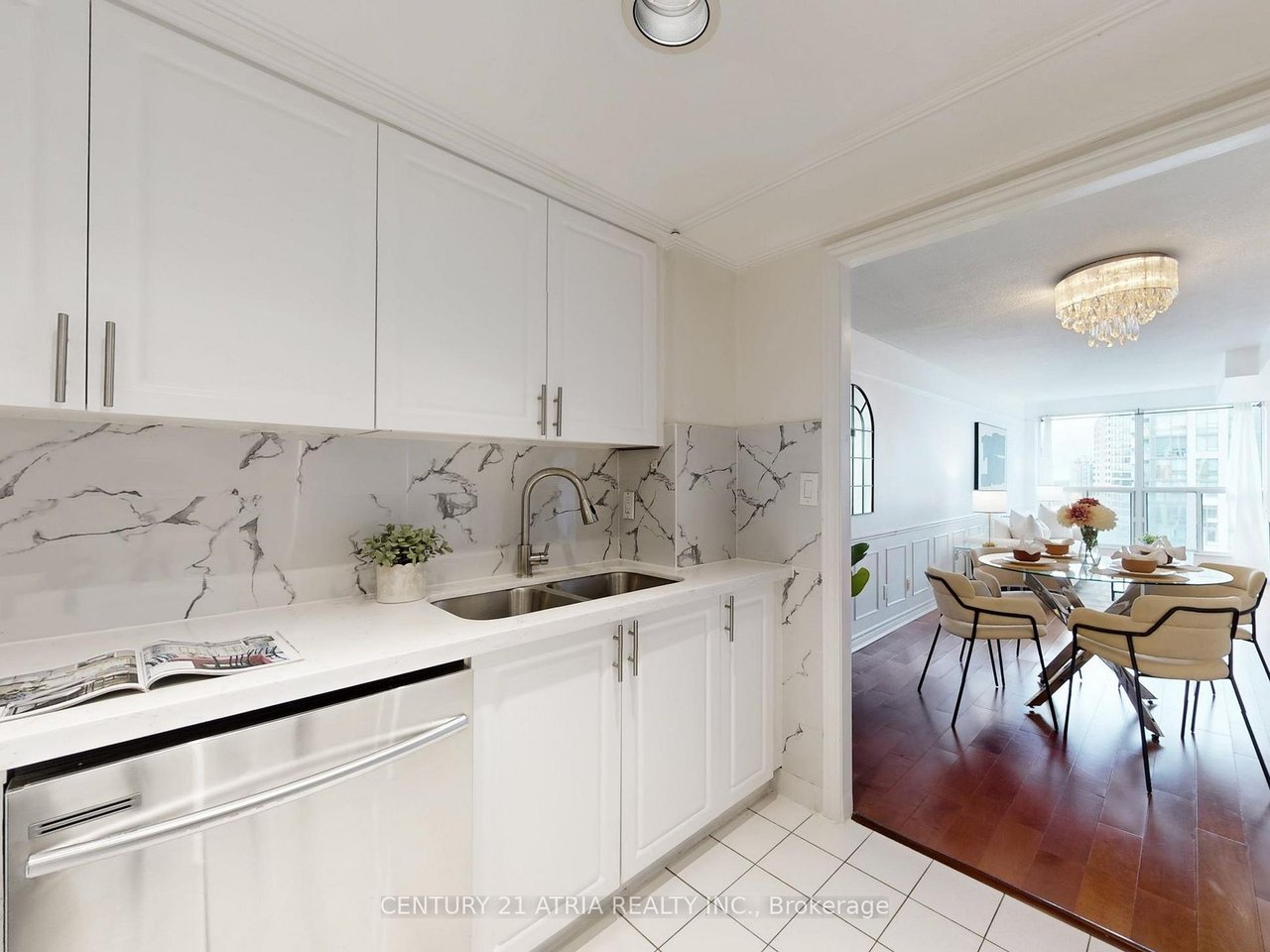 WILLOWDALE PENTHOUSE 