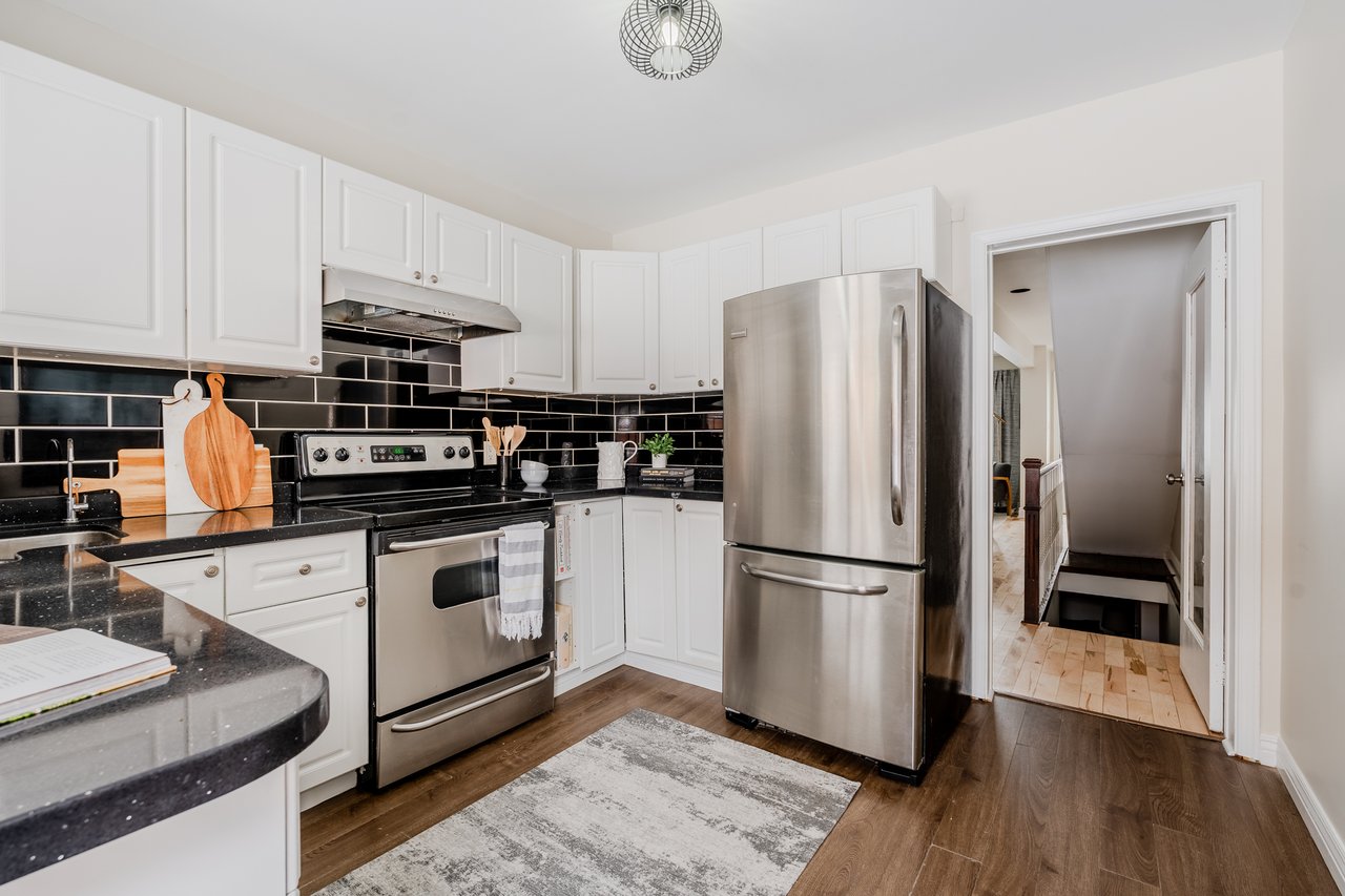 6 Inwood Ave