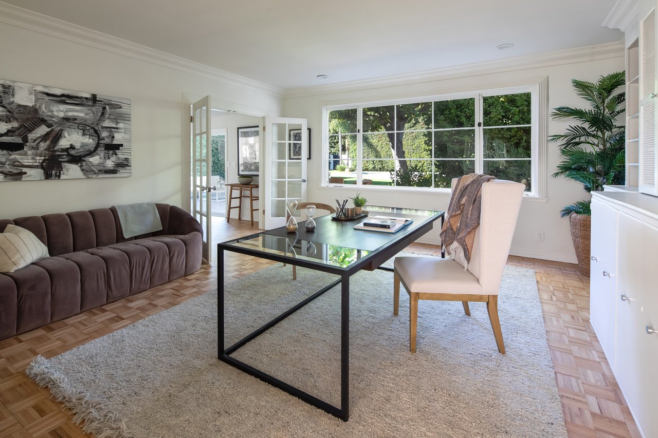 712 Walden Dr, Beverly Hills