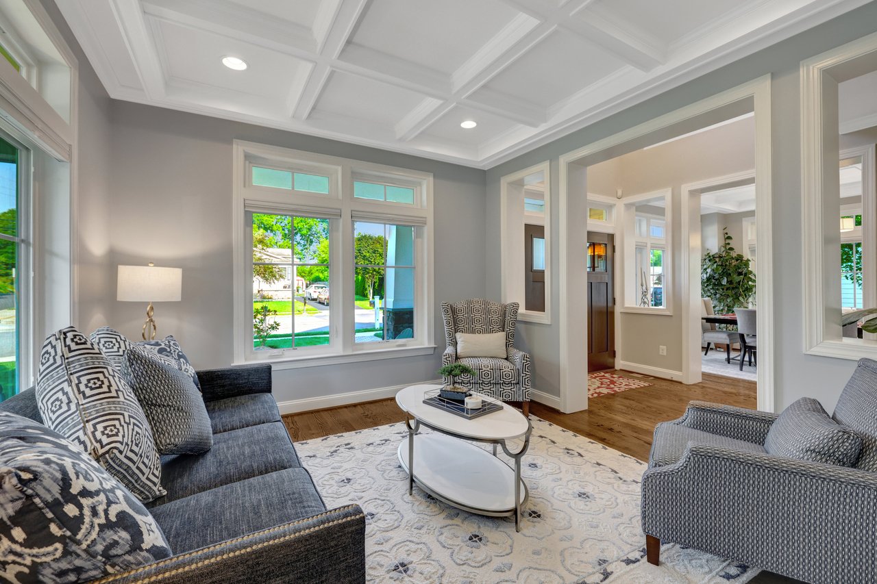 300 Jade Ct NW