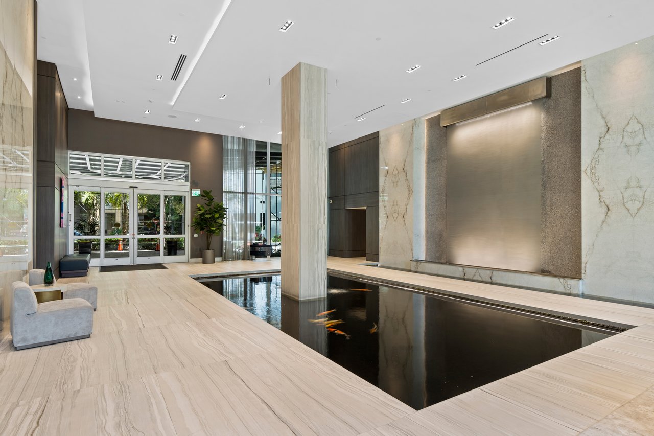 Las Olas River House