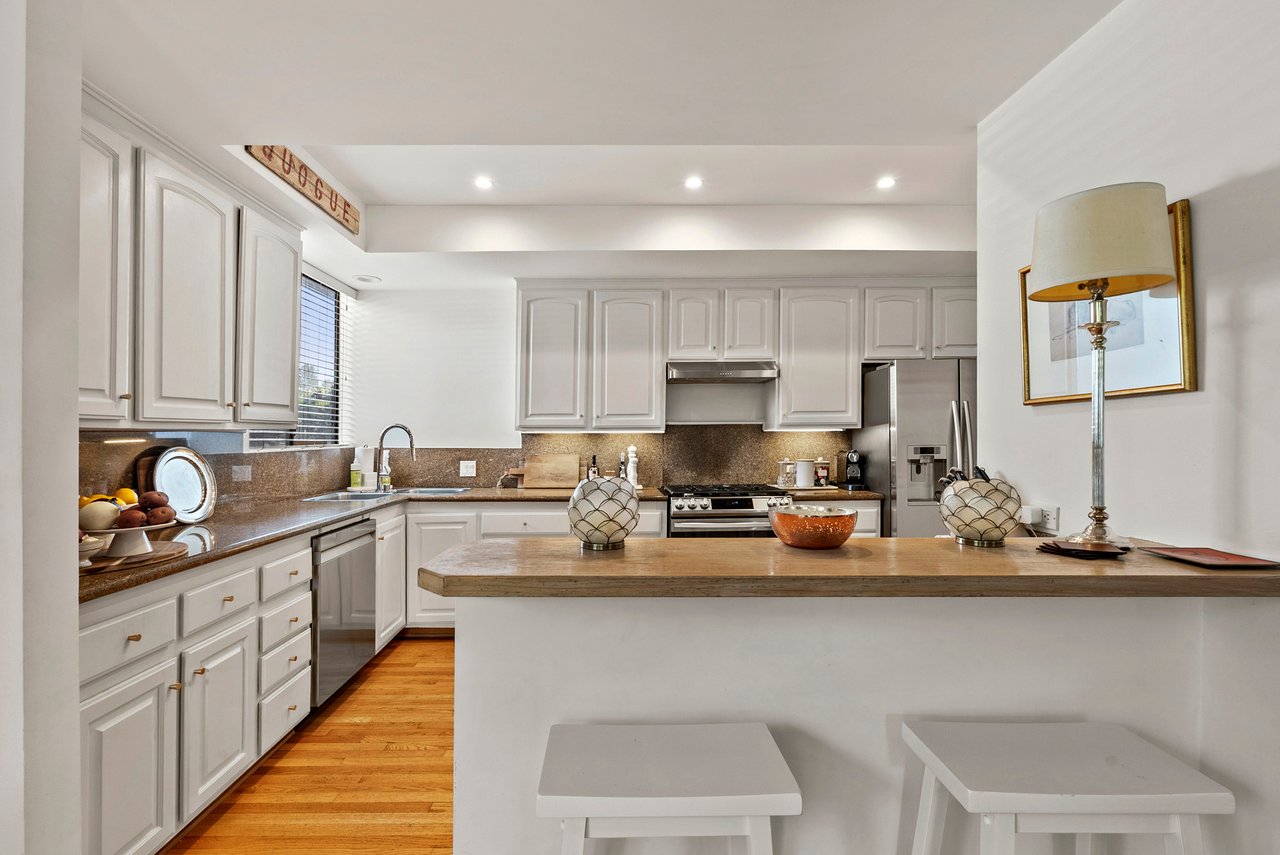 12115 San Vicente Blvd Unit: 111, Brentwood 