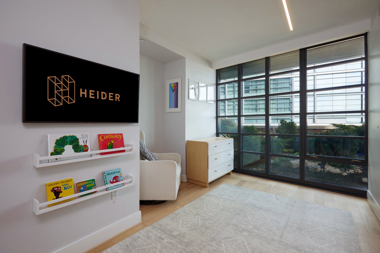 45 Sutton Square SW #306