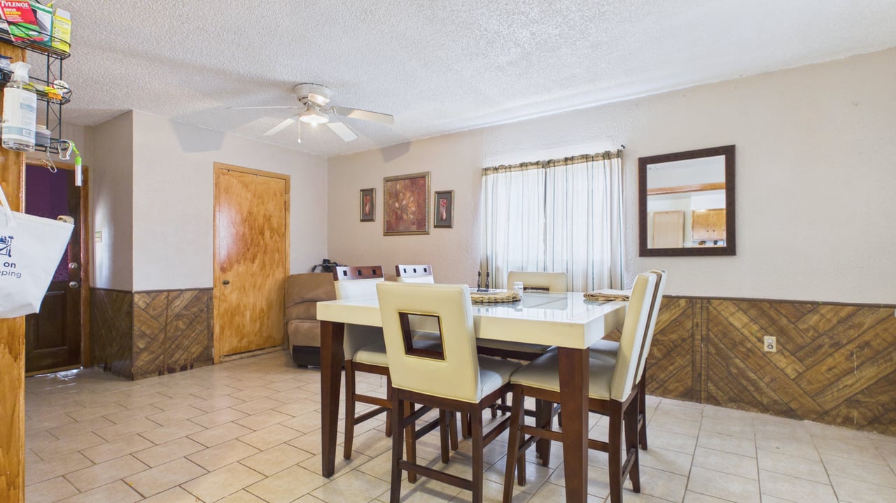 603 S Kenneth Ave.