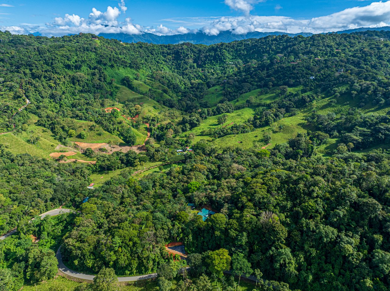 Contemporary Mountain View Villa – 5 Minutes to Playa Dominical