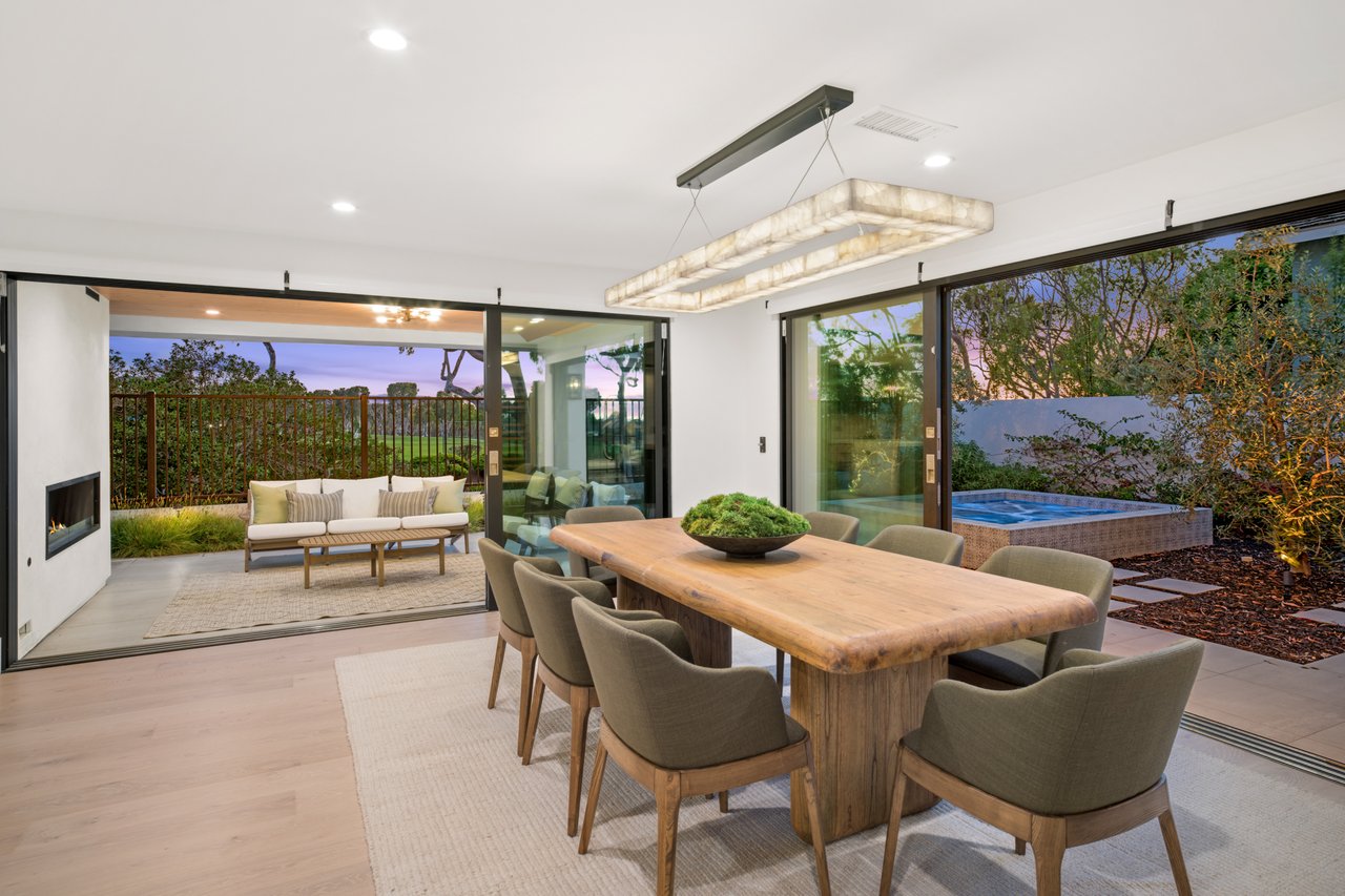 2207 Port Harwick Place