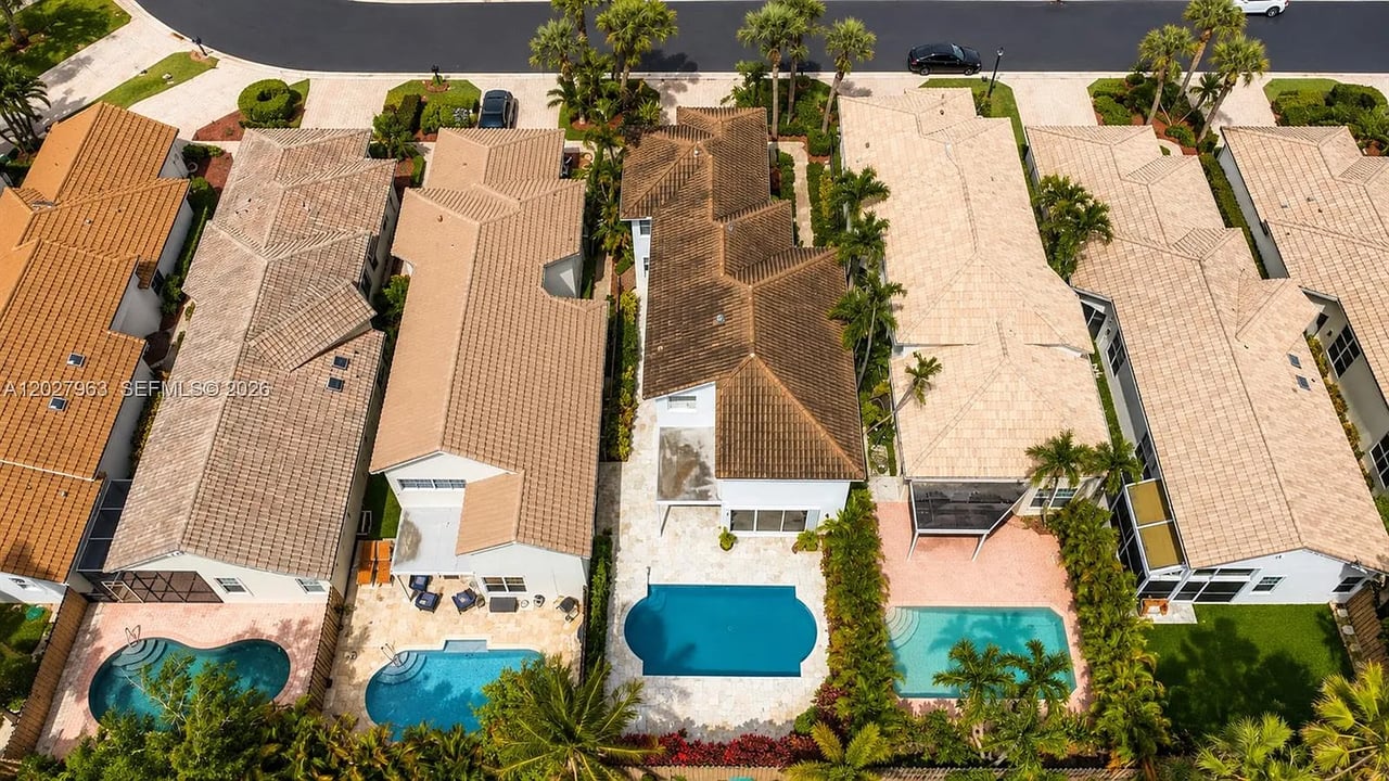 6646 NW 25th Ter