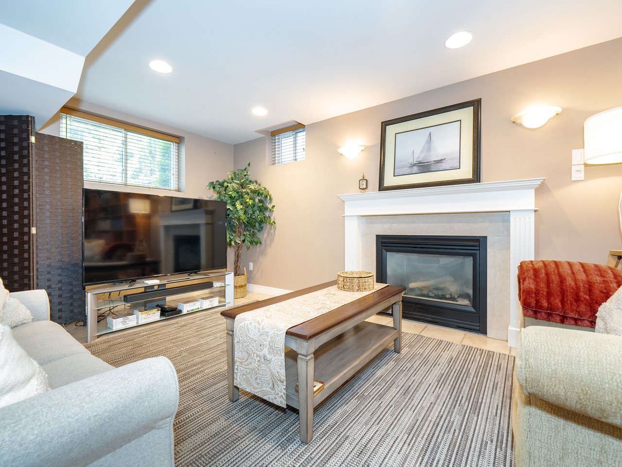 43 Summitcrest Drive