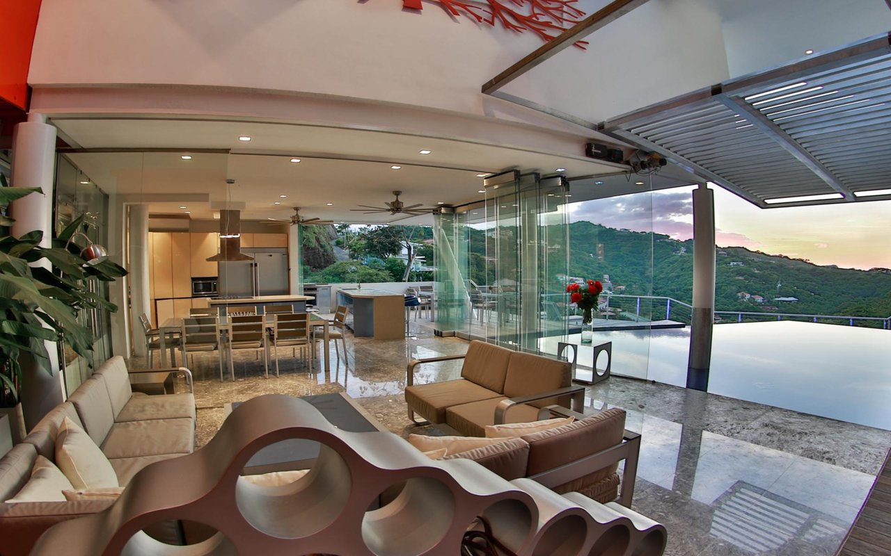Casa Malinche Palace | 8 Bedroom Ocean View Investment Villa in Playa Ocotal, Costa Rica